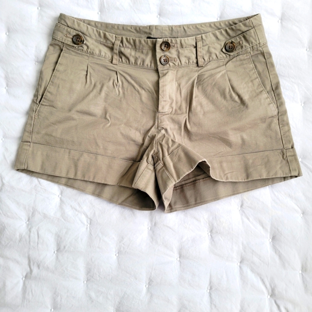Banana Republic Size 4 Olive Green Shorts